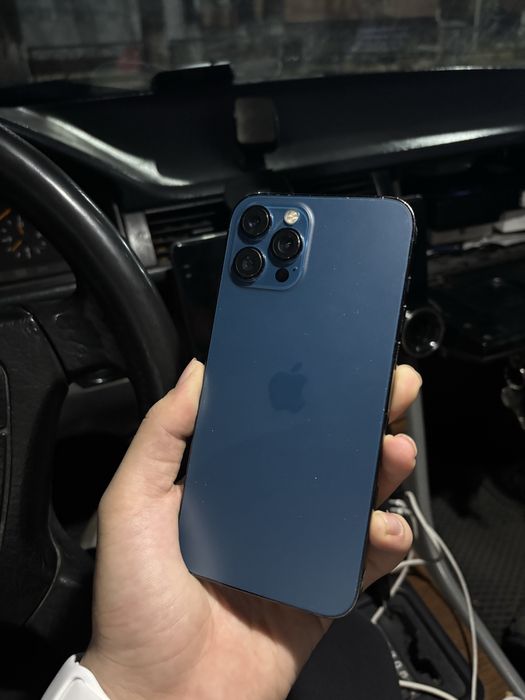 iPhone 12 Pro Max в хорошем состоянии