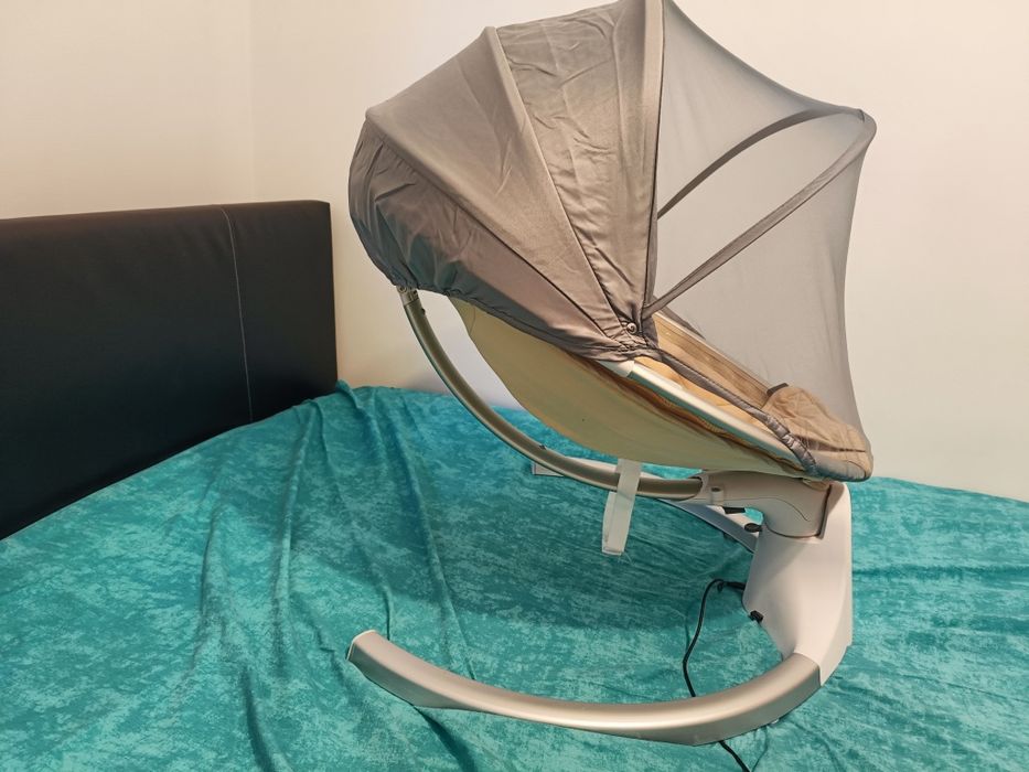 Leagan electric multifunctional pentru bebelusi