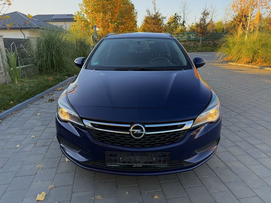 Vand / Schimb Opel Astra 1.6dci, stare Ireprosabila