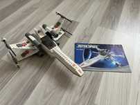 X wing din lego alb