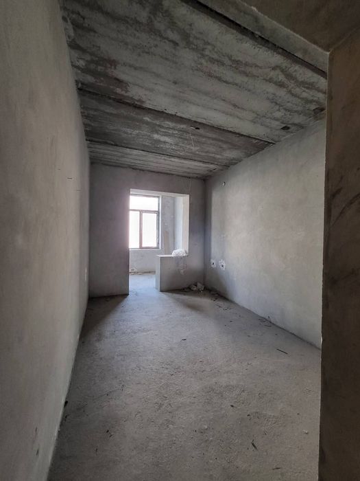 Maslazavod tomonda 2 xonalik qilingan korobka sotiladi