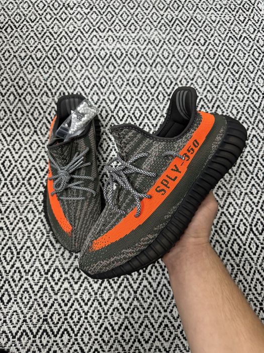 Yeezy 350 Carbon Beluga