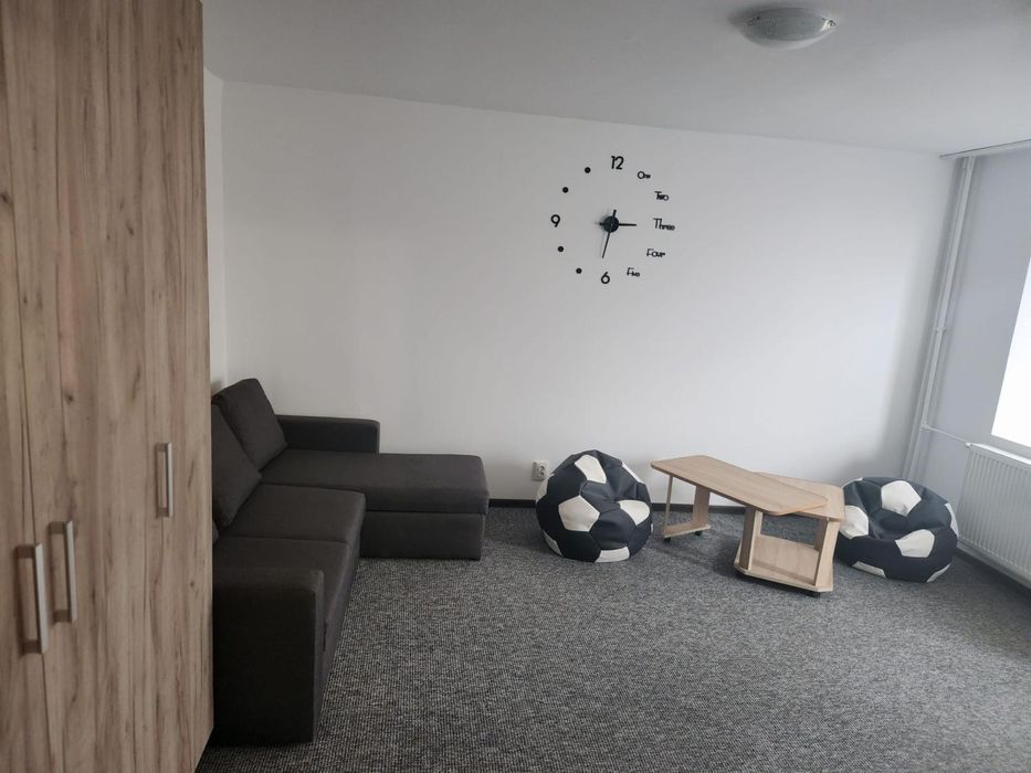 Proprietar inchiriez garsoniera 40 mp