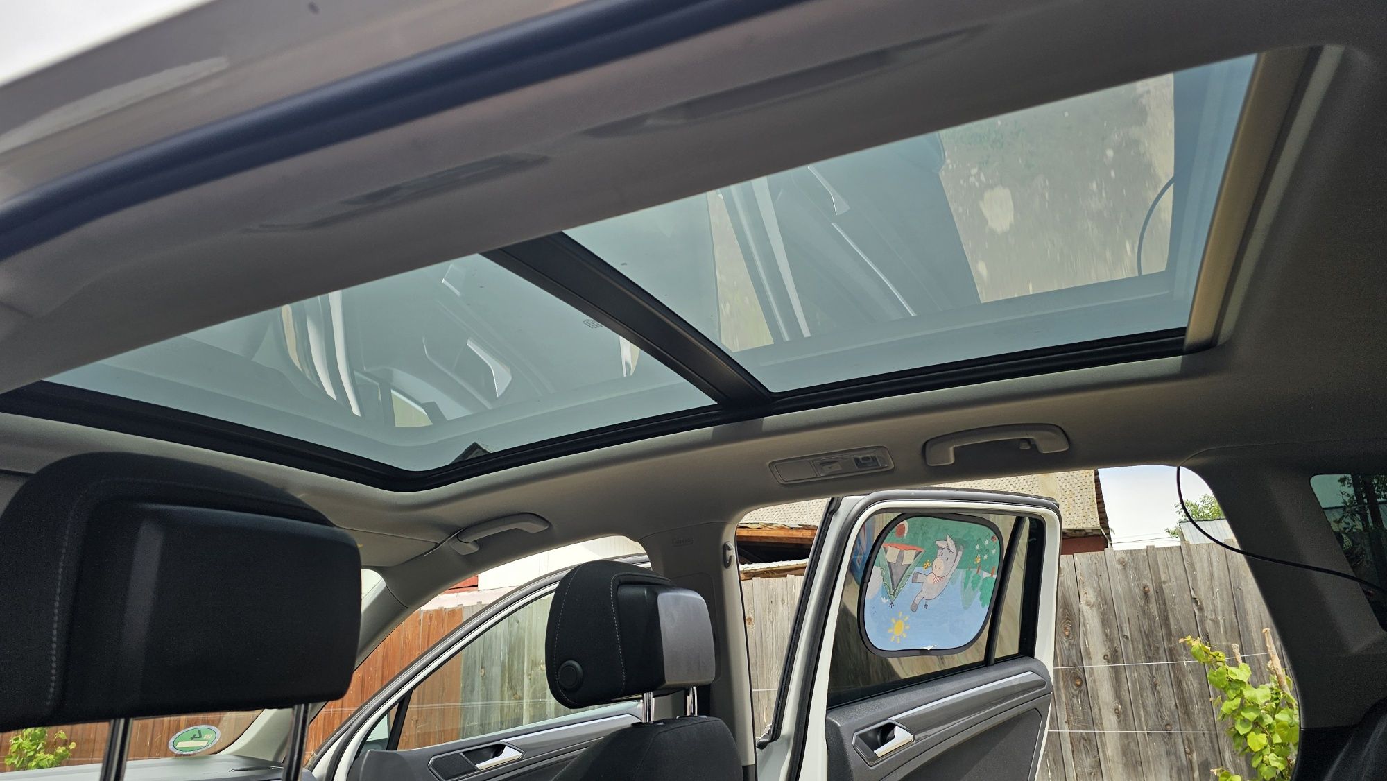 Vând Volkswagen Tiguan R line