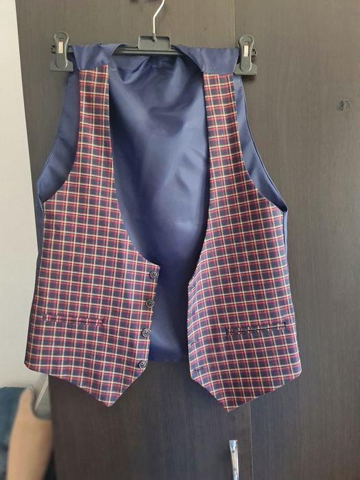 Set pantaloni si vesta