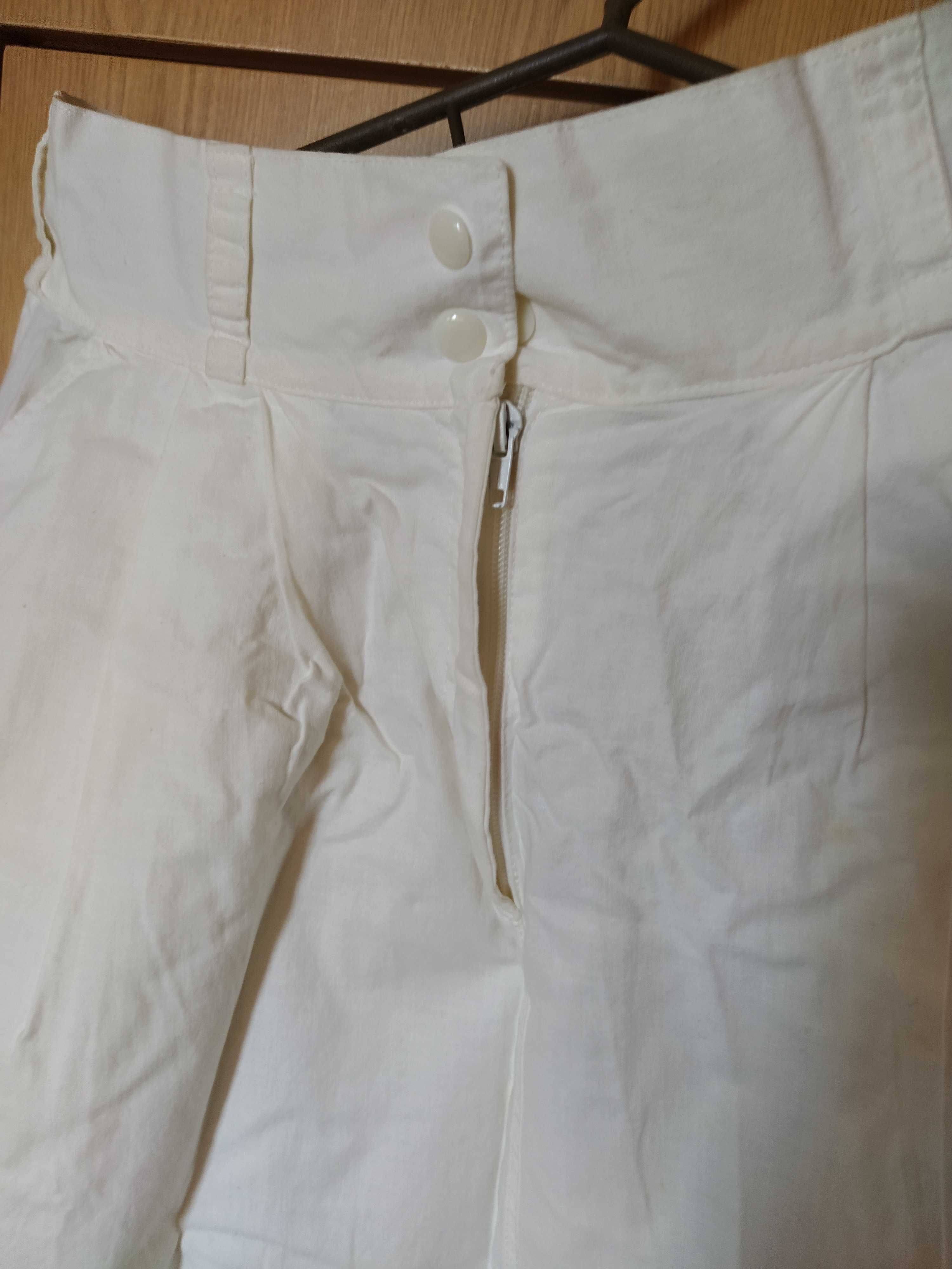 Лятна бяла пола разкроена