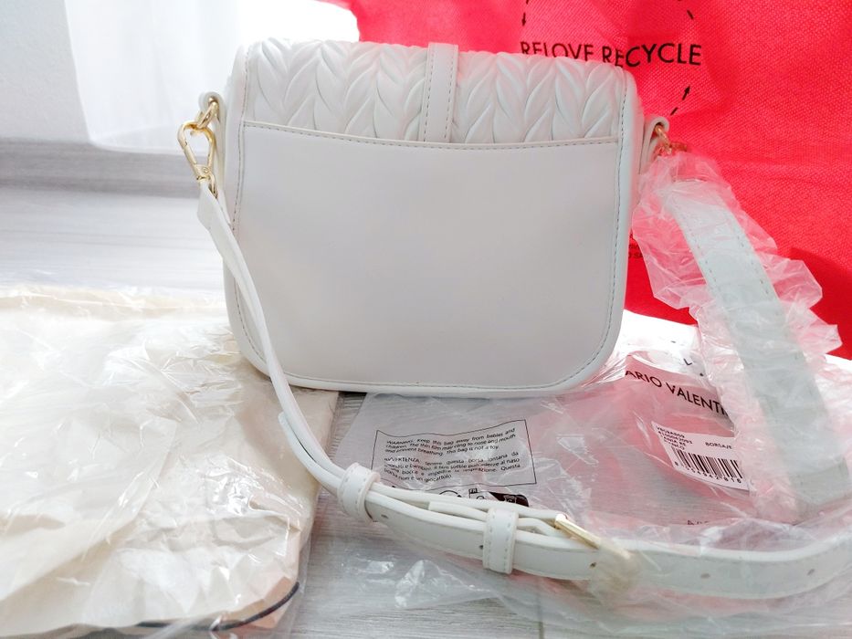 Чисто нова дамска чанта Valentino