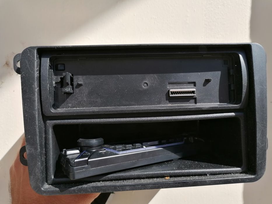 Sony mp3, model DSX-A510BD, față detașabilă, stick, bluetooth