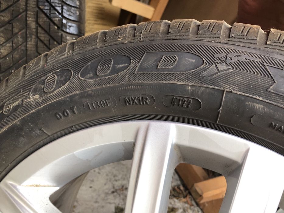 Зимни гуми Goodyaer Vector 4Seasons 205 55 16