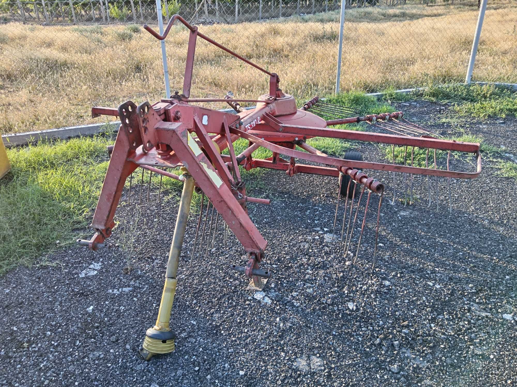 Сеносъбирач фела TS 310
