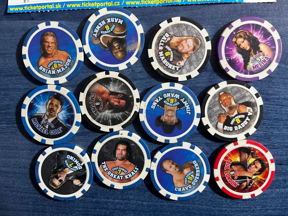 WWE wrestling jucarii figurine raw topps cartonase chipz colectie