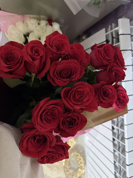 Продам метоовые розы