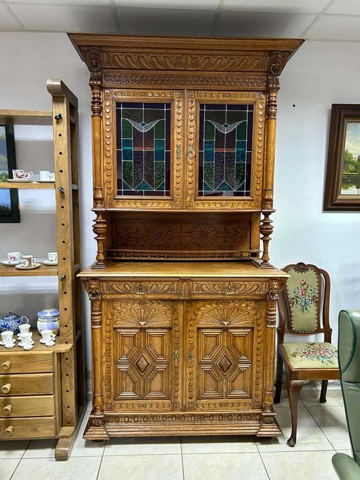 Луксозен антикварен Бюфет Холандия