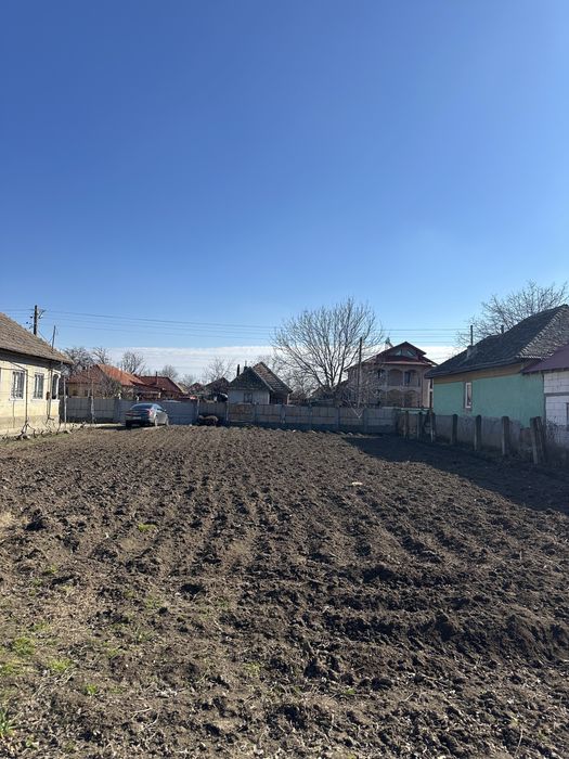 Vand casa cu teren 1500 mp in Motatei