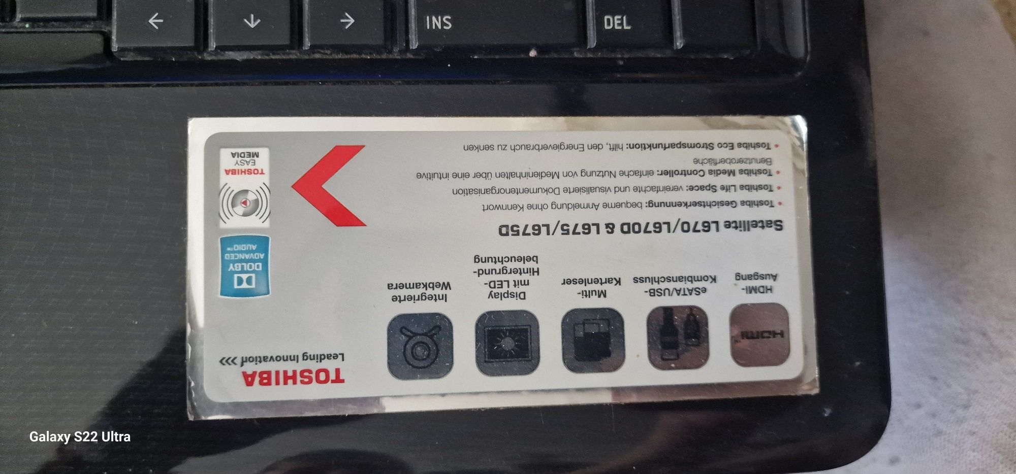 Лаптоп Toshiba продавам без зарядно