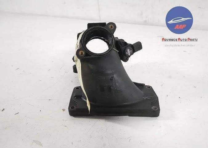 Оригинален тръбопровод за всмукване Mercedes-Benz C-Клас / Mercedes-Be