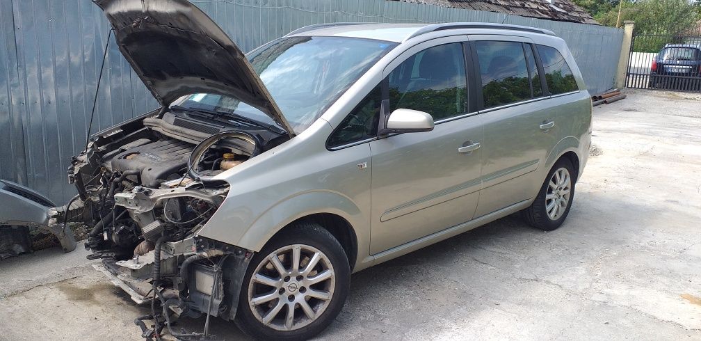 Oglindă  electrică  dreapta opel zafira b