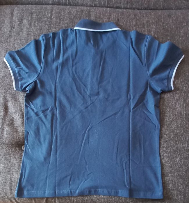 Vând tricou polo nou