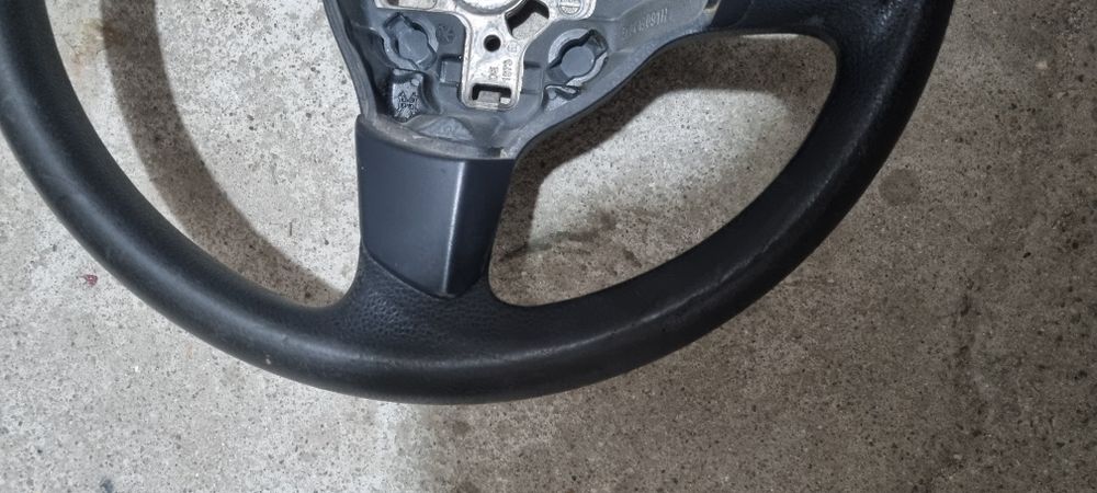 Волан за VW caddy golf passat 2011-2016 година