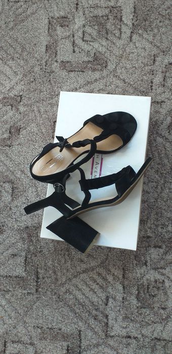 Sandale din piele marimea 37