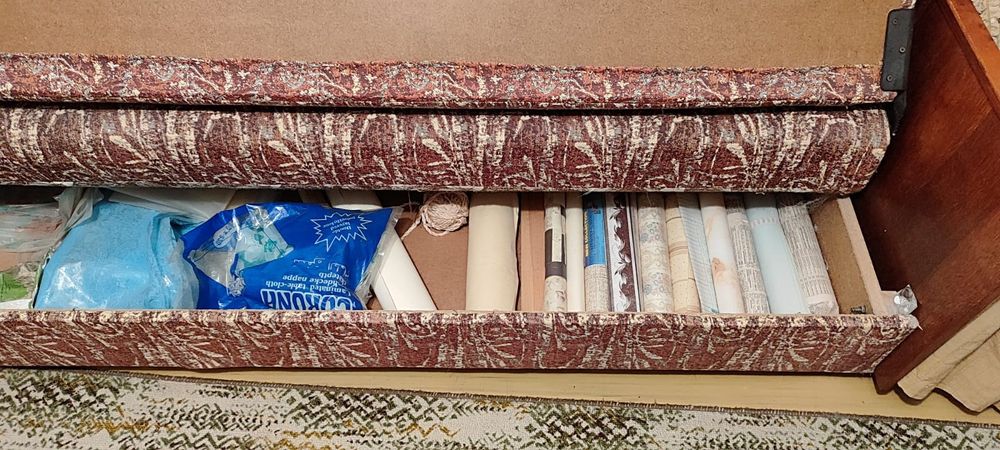 Продам диван. На деревянной остнове