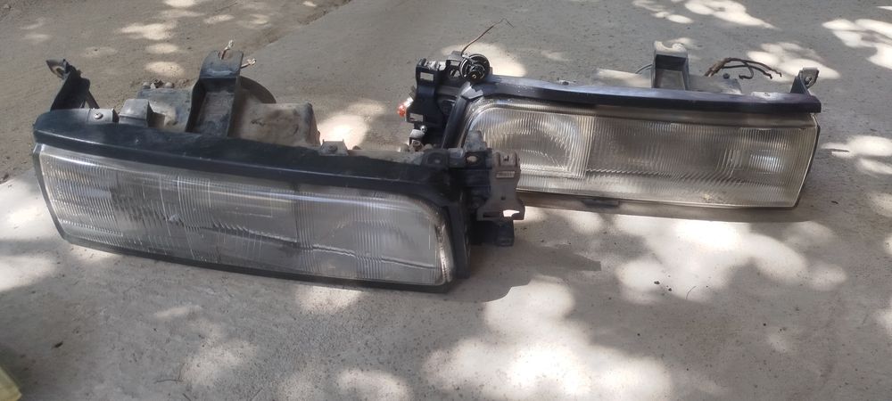 Продам фары мазда 626