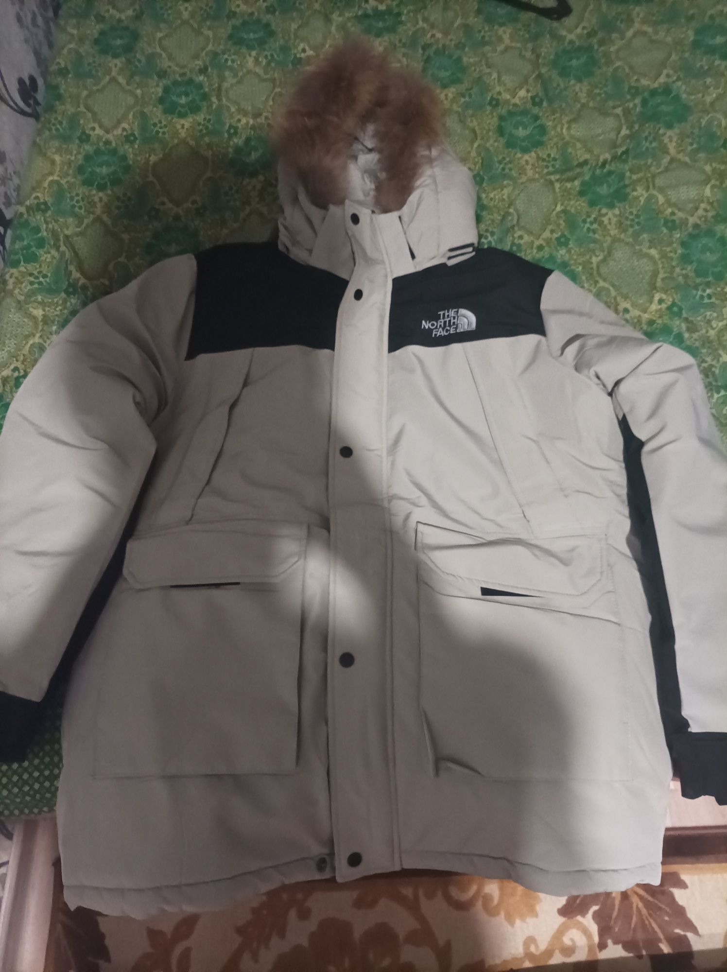 Куртка зимная        новая