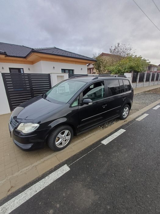 Vând Vw touran 2008