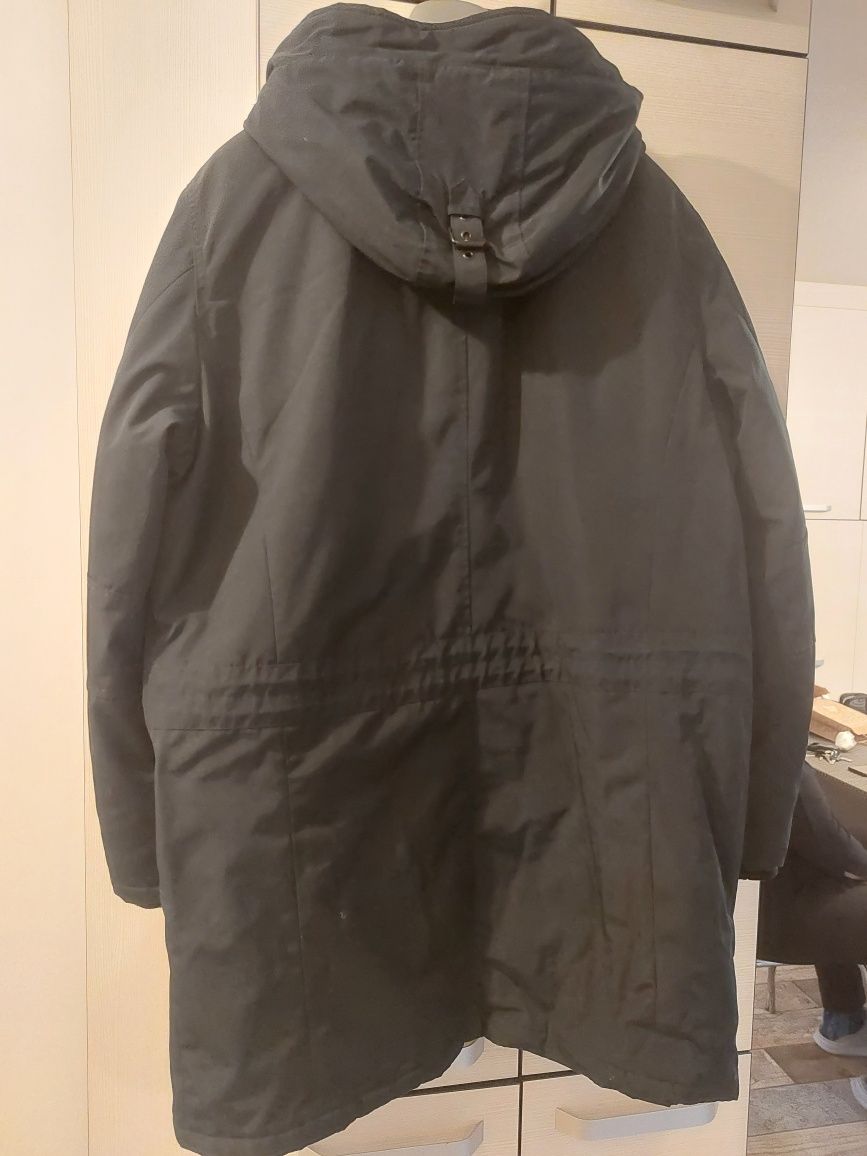 Продавам оригинално зимно мъжко яке Michael Kors XL