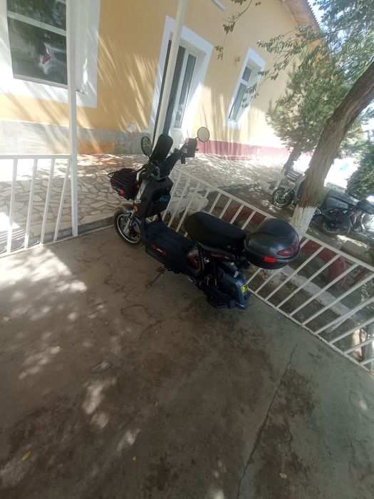 Skuter ideal holatda