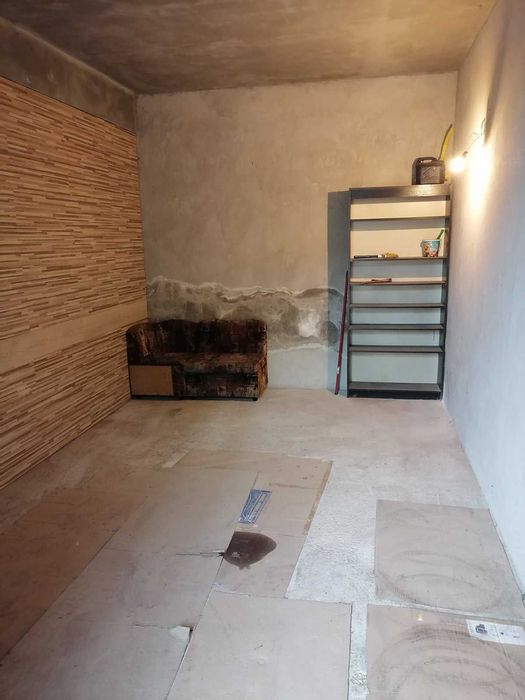 Дава се под наем Гараж / Паркомясто в Русе, Веждата - 18 кв.м за 86.7 € - Снимка #2