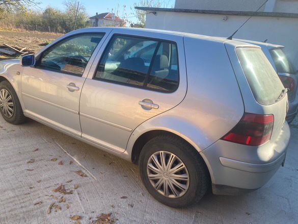 Golf 4 1.6 на части