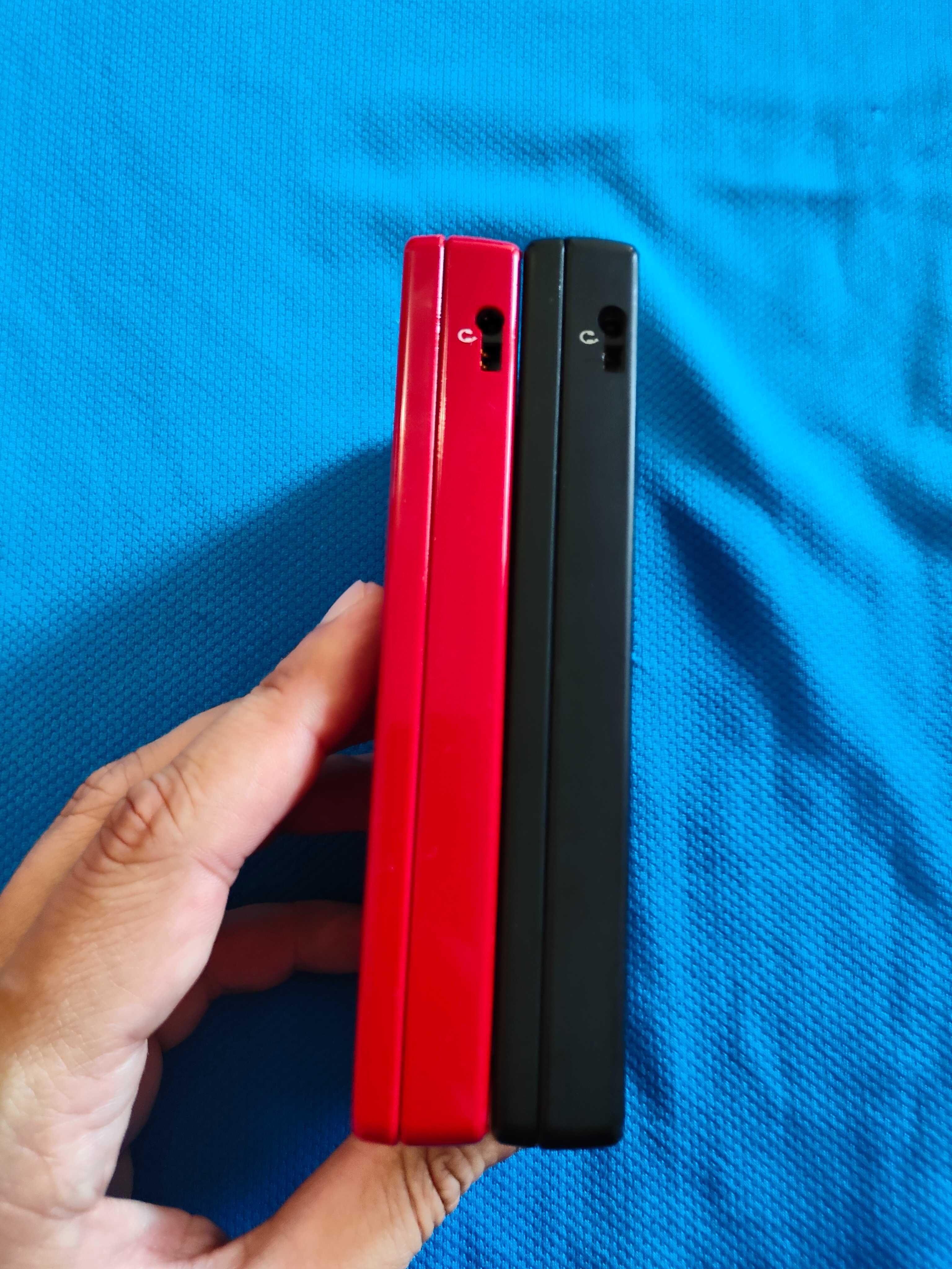 consola portabila nintendo dsi rosu/negru in stare foarte buna