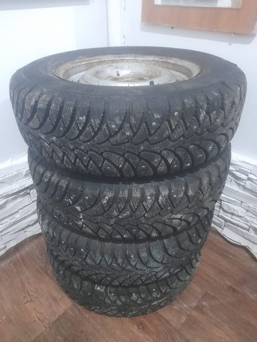 Шины зимний продается