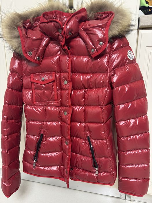 Geaca dama Moncler puf, purtata de cateva ori, stare perfecta !