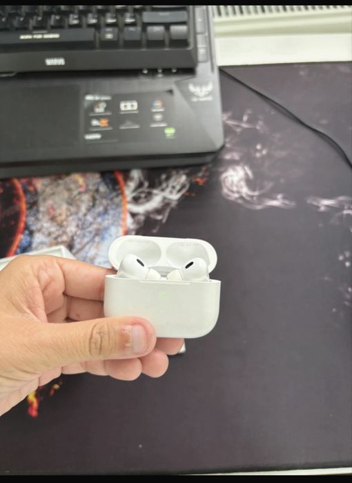 Vand airpods 2 pro 100% originale intr o stare foarte buna