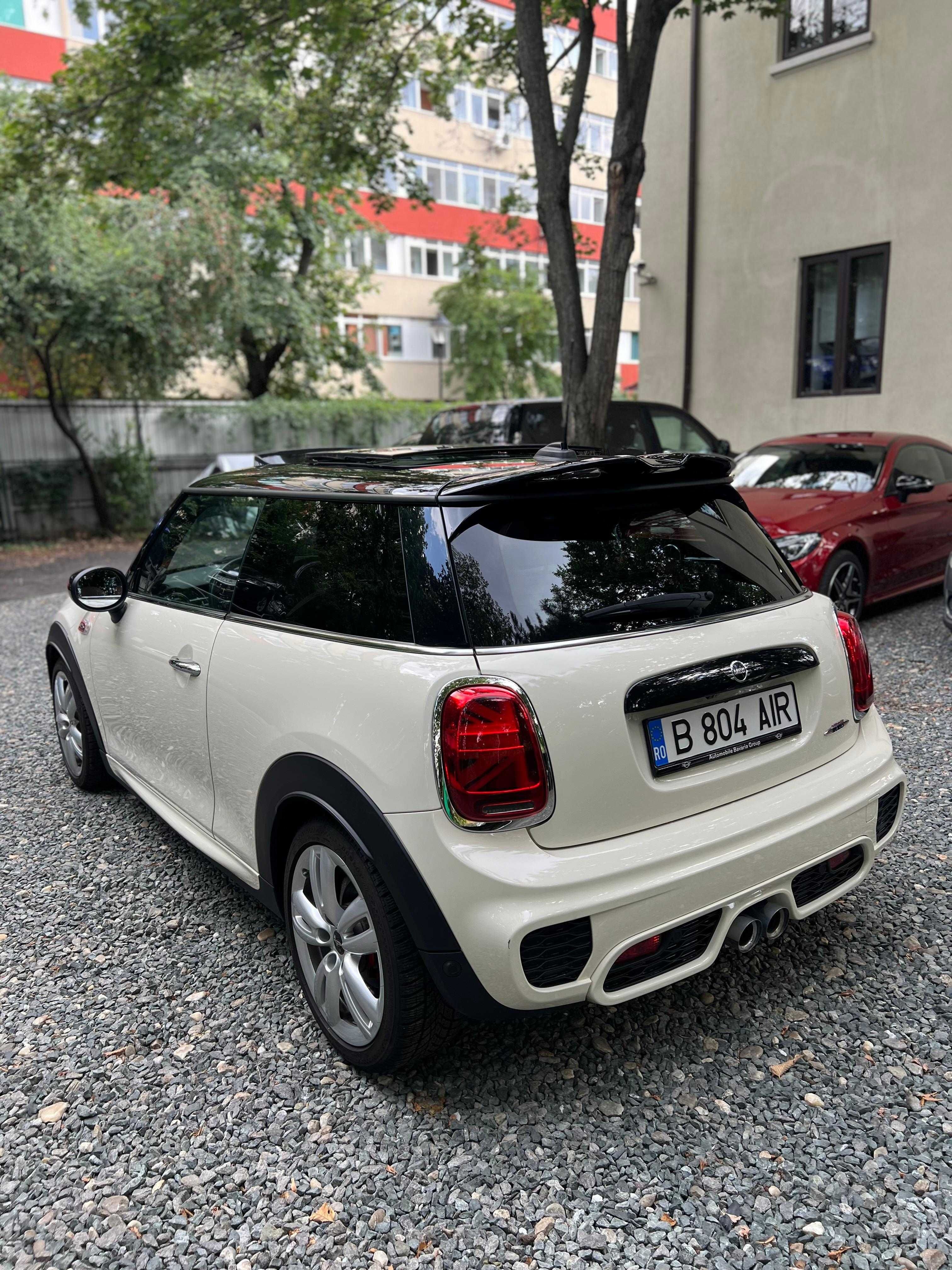 Mini John Cooper Works 2021 2.0bnz. km 30114 detalii pe autoavariat-ro