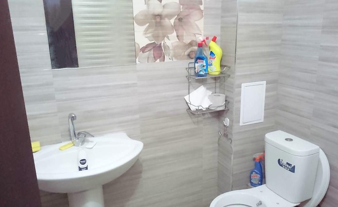Дава се под наем Едностаен апартамент в Пловдив, Южен - 40 кв.м за 275 € - Снимка #3