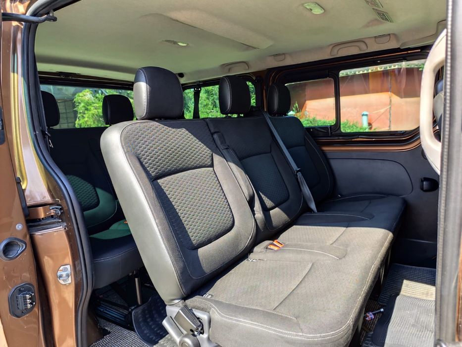 Opel Vivaro 8+1 2016 5 usi