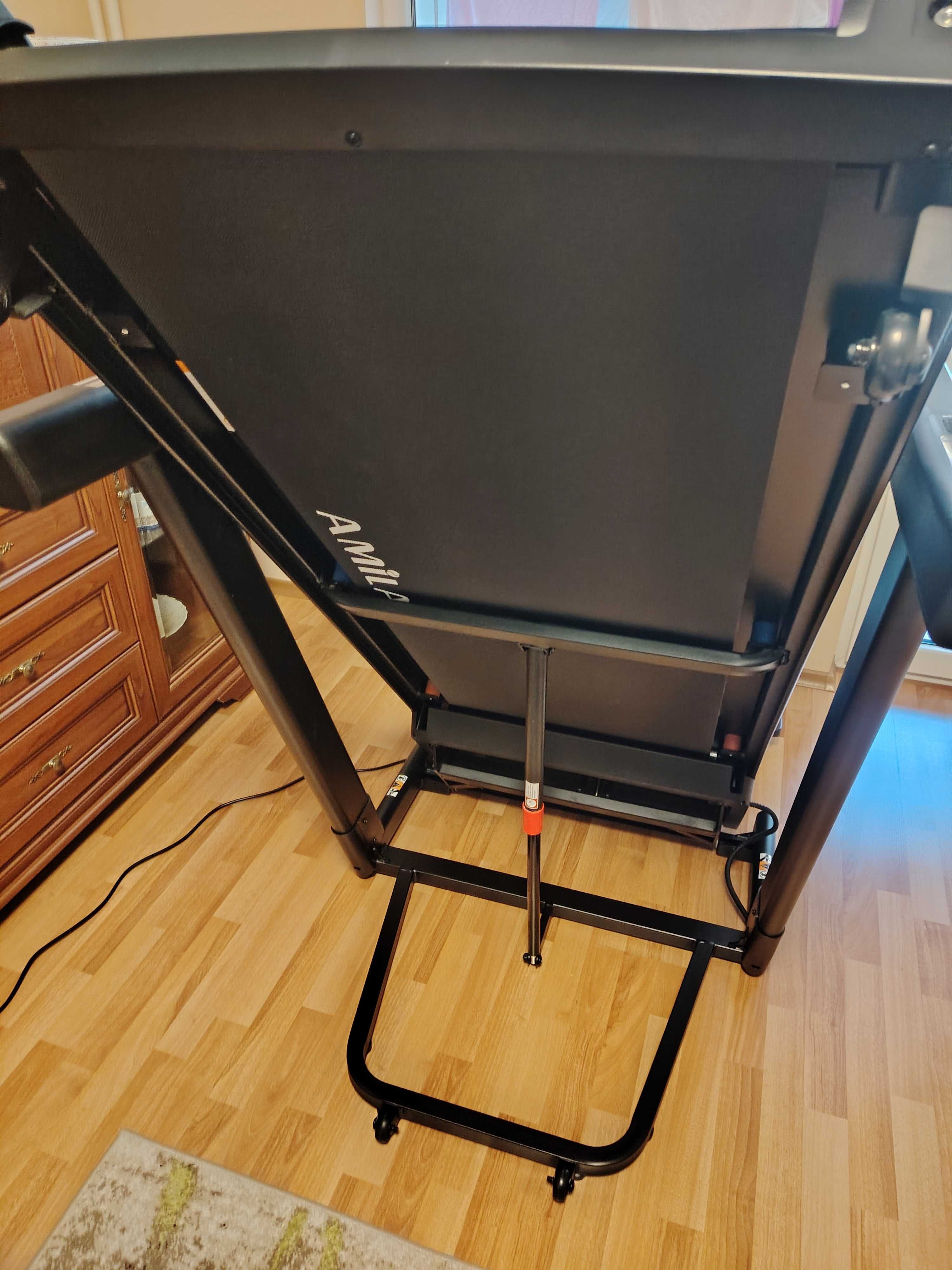 Бягаща пътека Amila Calos F300PI