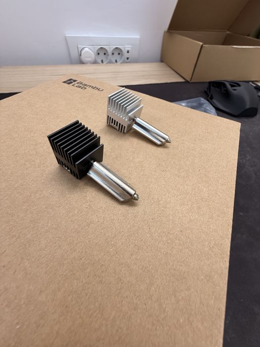 Accesorii bambulab a1 si a1 mini, nozzle smooth pei plate