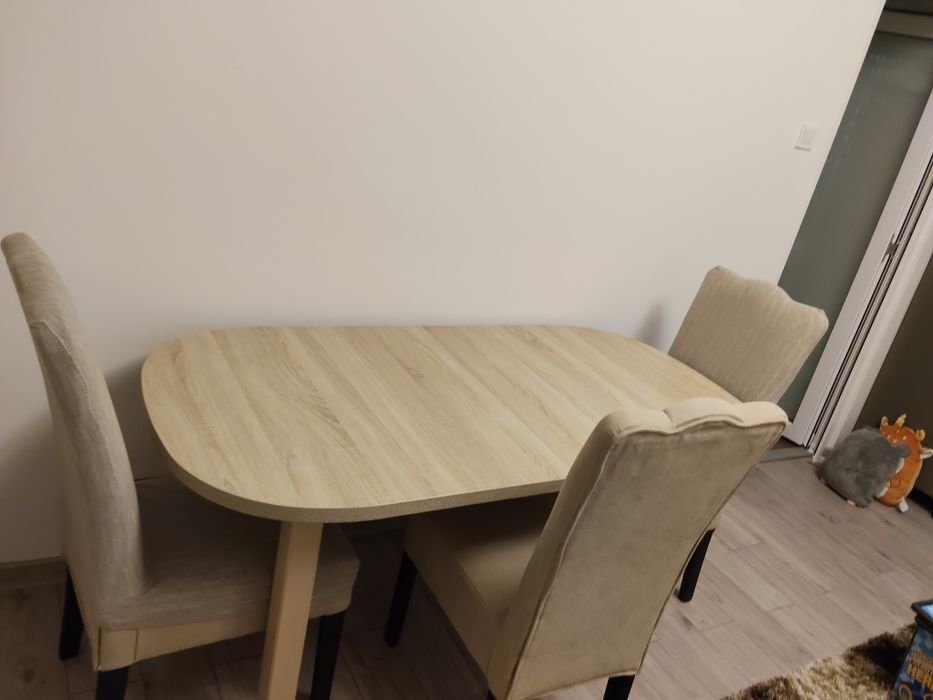 Masă+4 scaune! Stare bună! Achizitionate din dedeman! Întreținute!