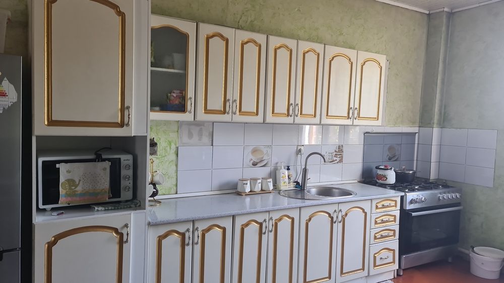Кухонный гарнитур