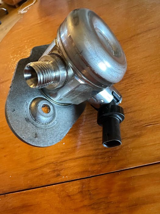 Горивна помпа високо налягане за BMW B58