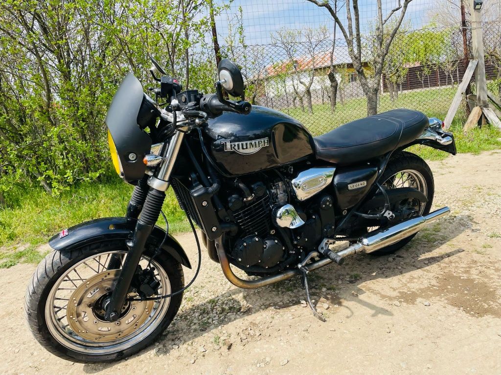 Vând triumph tt900 cafe racer