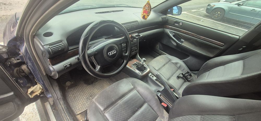Se vinde Audi A4 1.9 diesel NEGOCIABIL