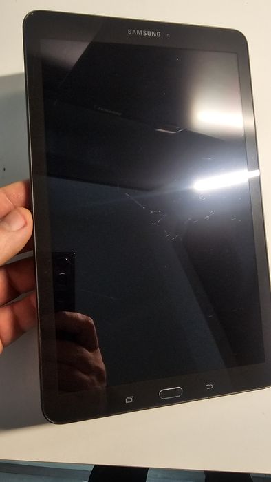 Tableta samsung galaxy tab e stare foarte bună