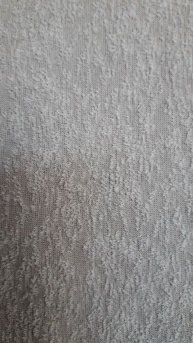 Продавам един топ еластичен плат