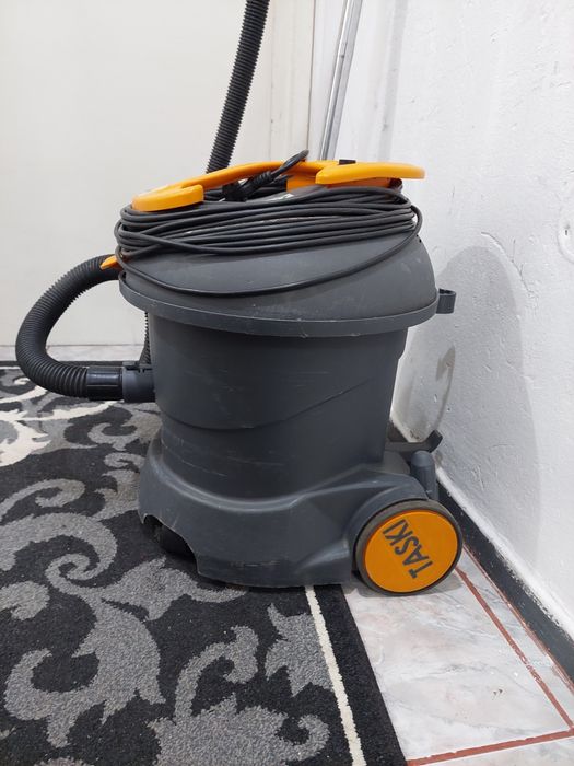 Aspirator second-hand Taski vento 15