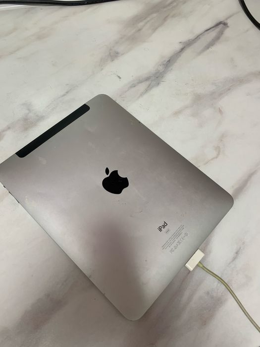 Продам ipad 64 гигов